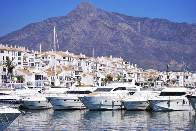 Hostal La Colonia Marbella Exterior photo