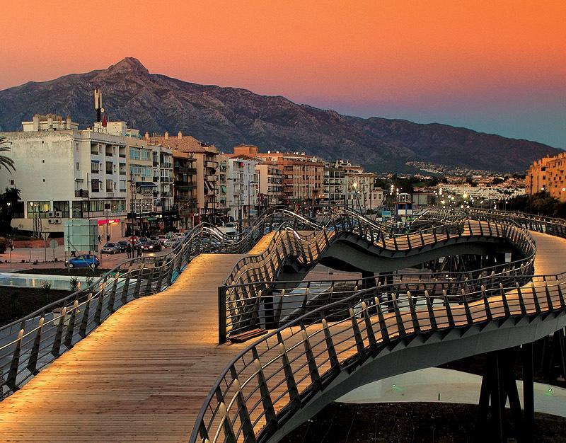 Hostal La Colonia Marbella Exterior photo