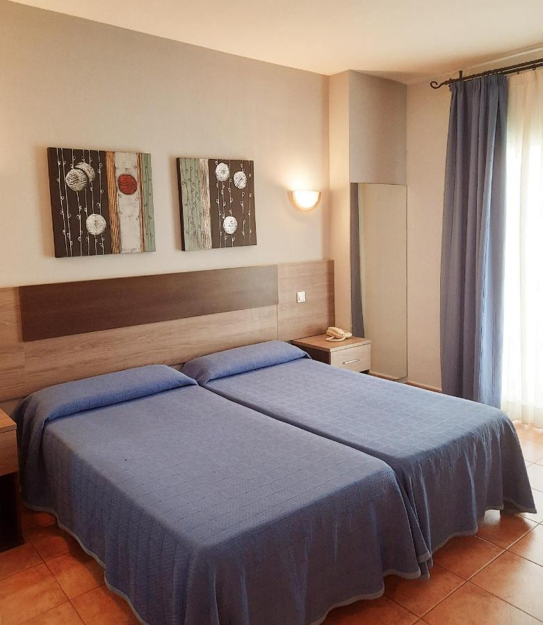 Hostal La Colonia Marbella Exterior photo
