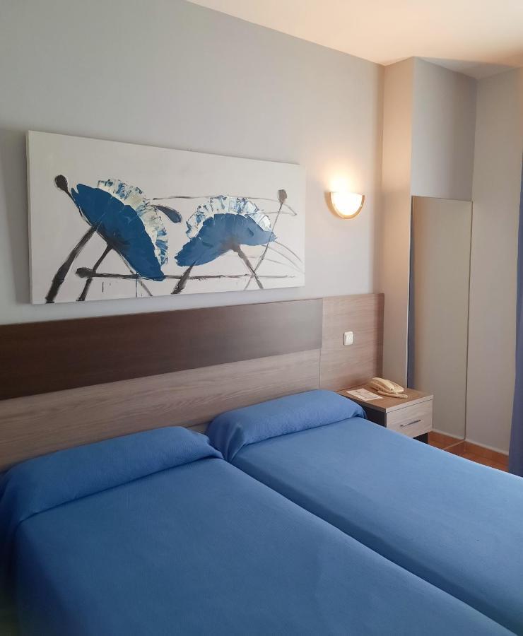 Hostal La Colonia Marbella Exterior photo
